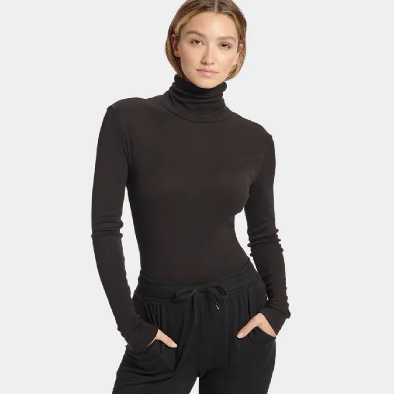 women's tops for glamorous eveningsClassic Turtleneck (Black)