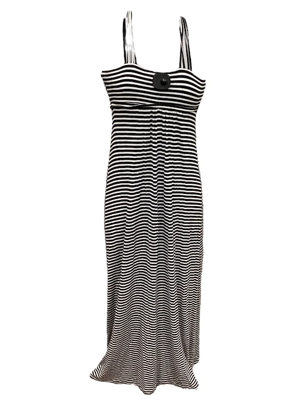 women's stylish dressesDress Casual Maxi By Calvin Klein  Size: 2