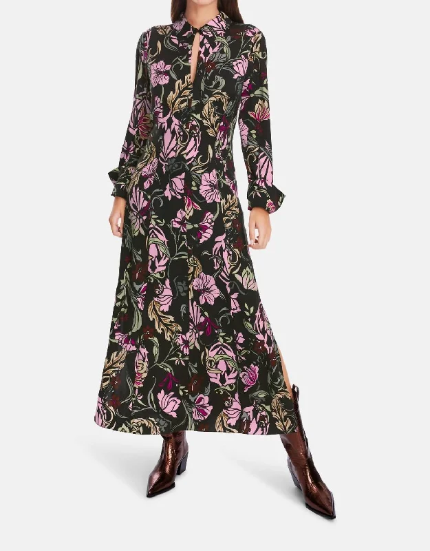 women's minimalist dressesLong Sleeve Floral Vine Print Maxi Dress In Black