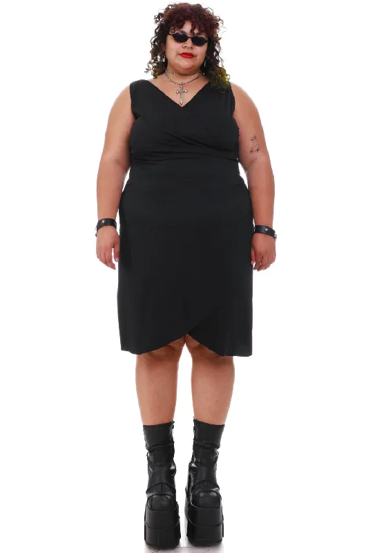 women's pear-shaped body dressesSOLD!